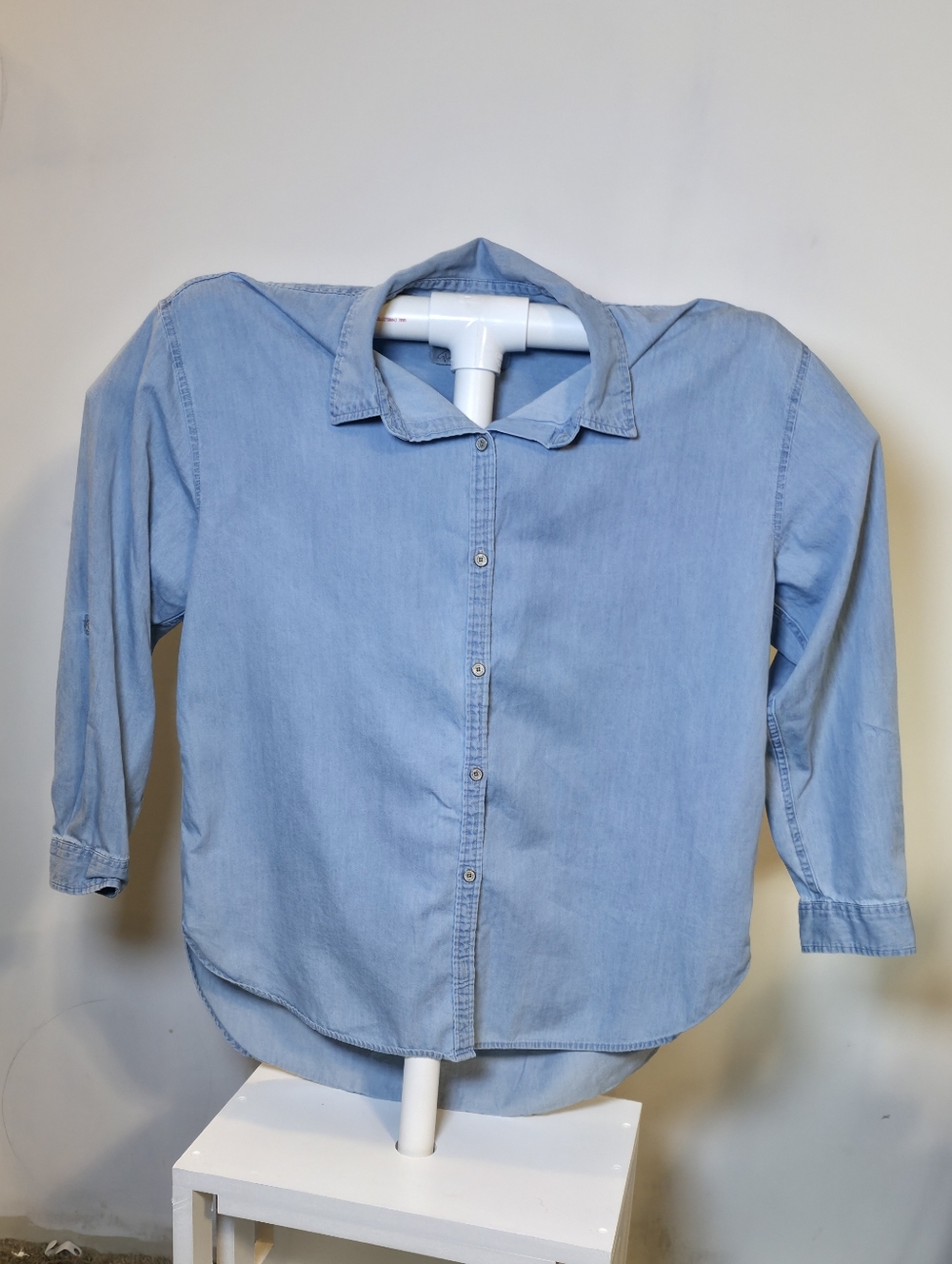 Gloria Vanderbilt Light Blue Denim-Style Button Down Shirt